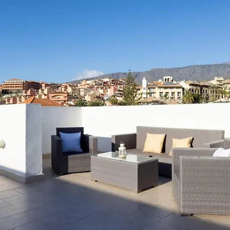 Americas Tenerife فيلة أذيخي